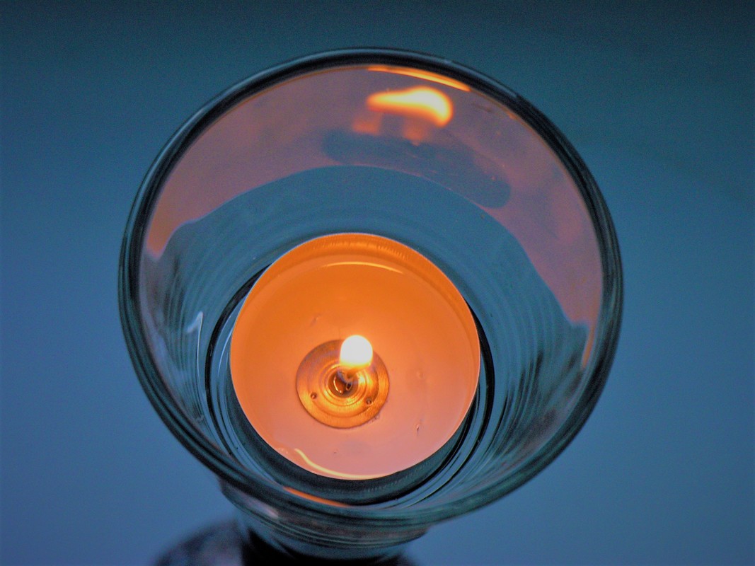 Ein Lichtlein brennt...