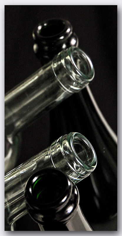 Flasche leer, leicht vernebelt