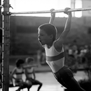 "Angespannt am Reck"