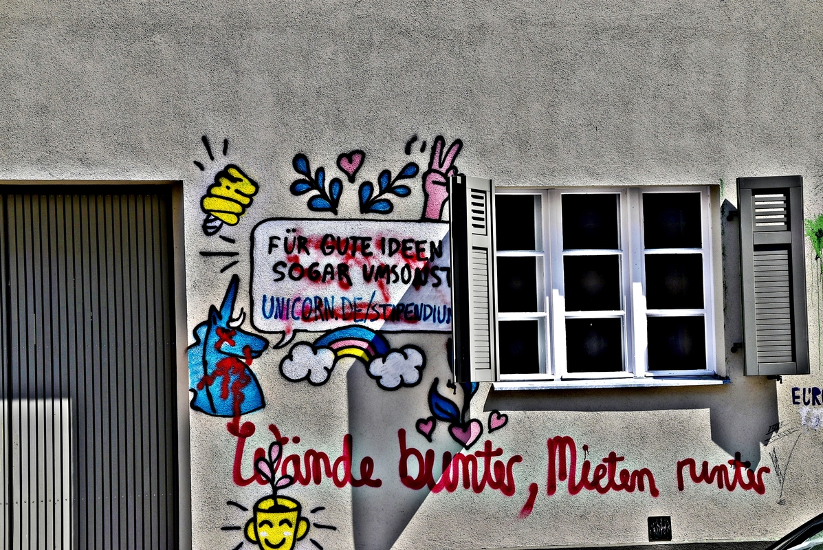 Berliner Hauswandinstallation