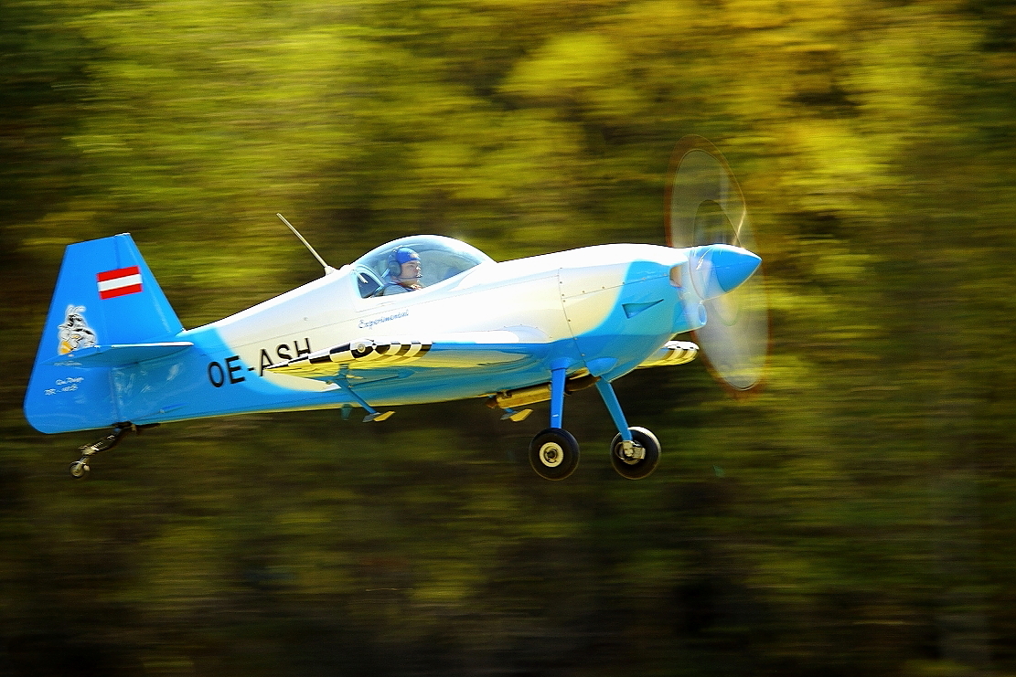 One Design"OE-ASH" - Hartwig Sprenger - beim Start in LOIR- Höfen / Tirol 