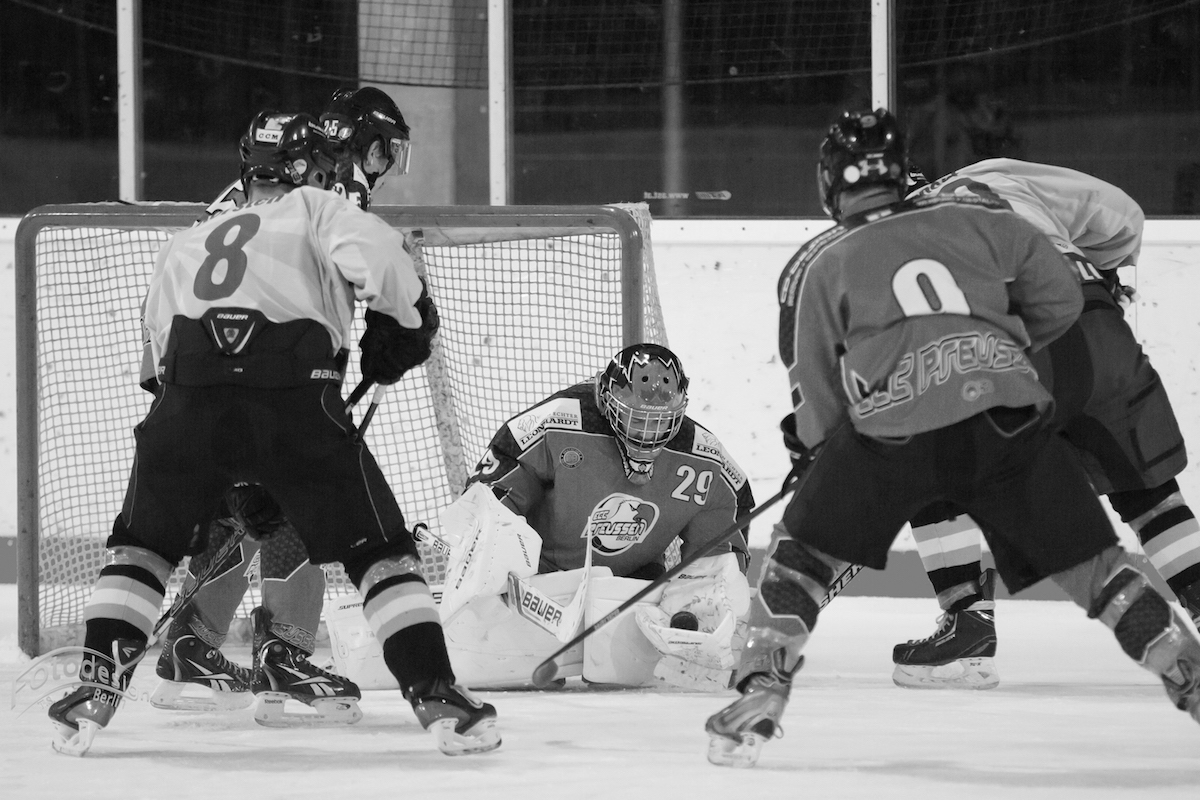 Eishockey schwarz-weiss 1