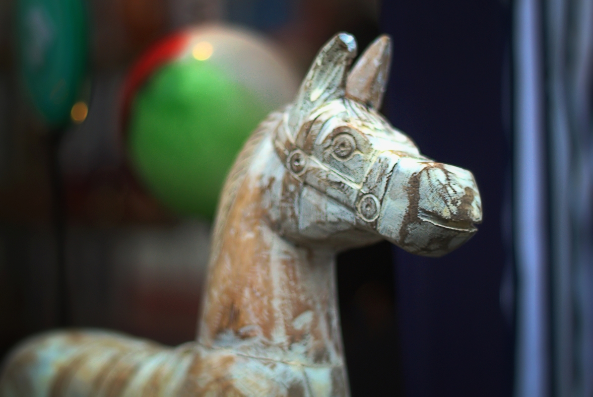 Auf dem Weihnachtsmarkt entdeckt - liebevolle Schnitzerei