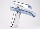 W55 WASCHTISCH WASSERFALL ARMATUR WASSERHAHN BAD KÜCHEN Glas Design Wasserkran
