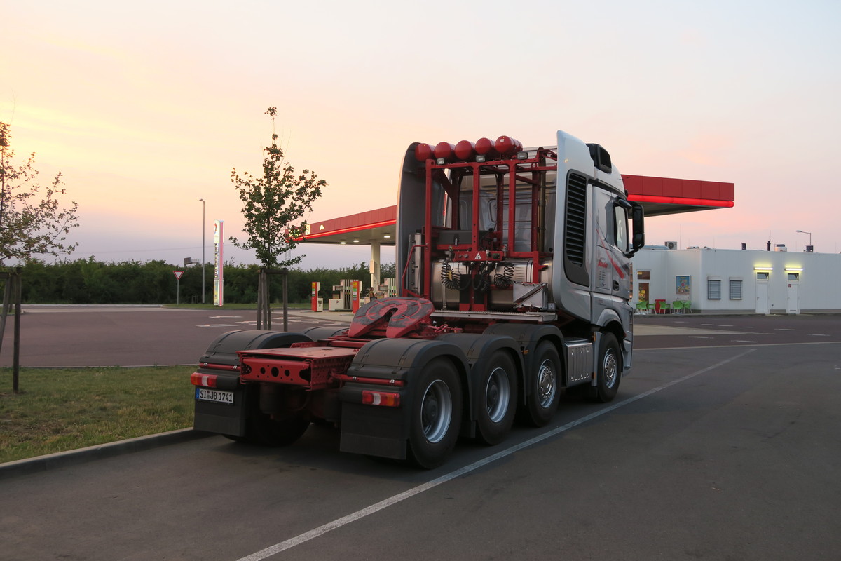 Mercedes Actros von Spedition Bender