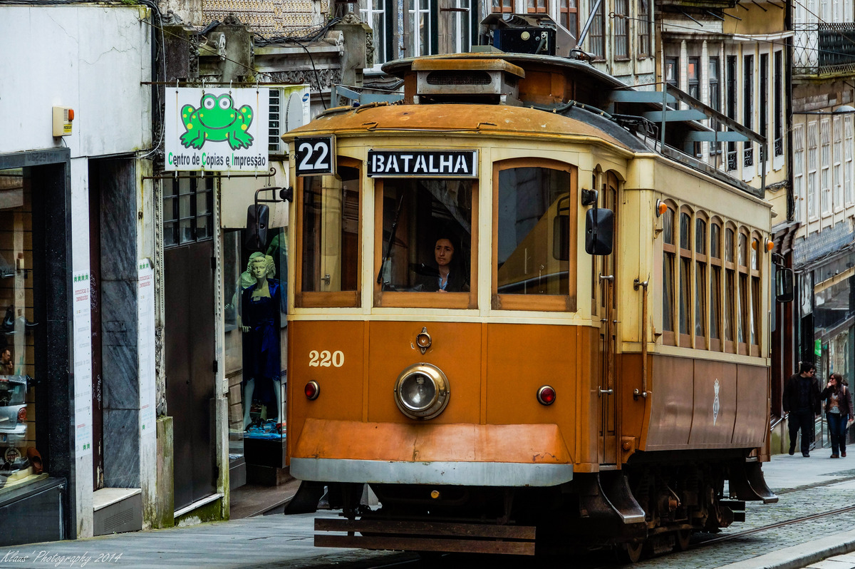 alte Tram in Porto