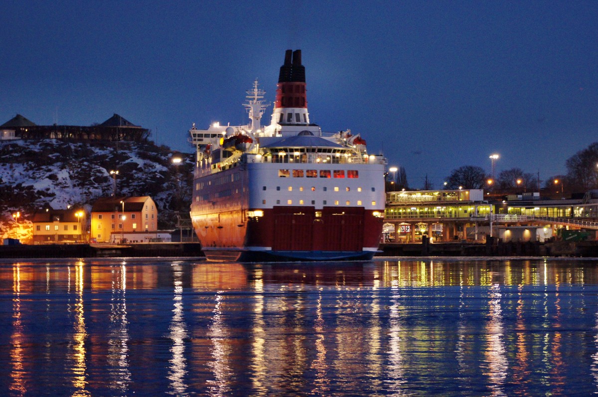 die "Viking" am Abend