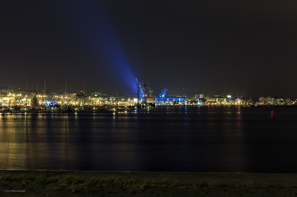 Stadthafen Rostock bei Nacht