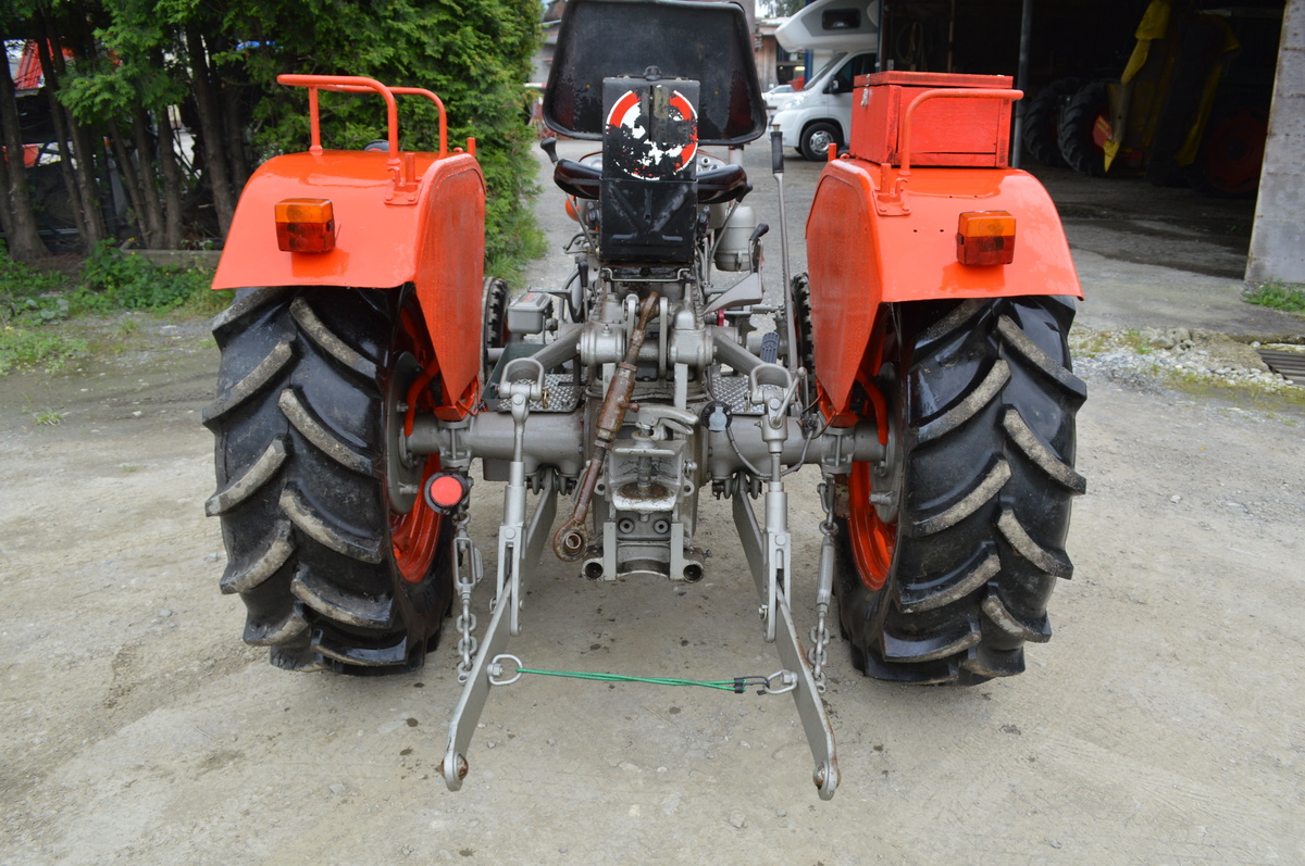 Schweizer Qualitäts Produkt Hürlimann Traktor