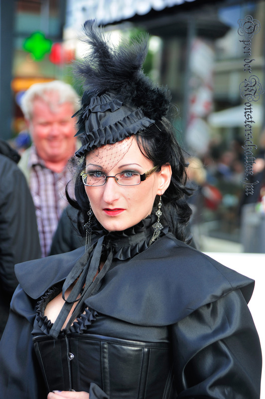 Oper der Monsterschatten 7