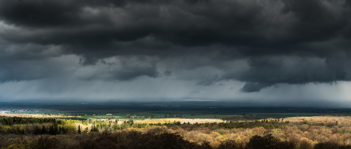 Aprilwetter über dem Hainich I