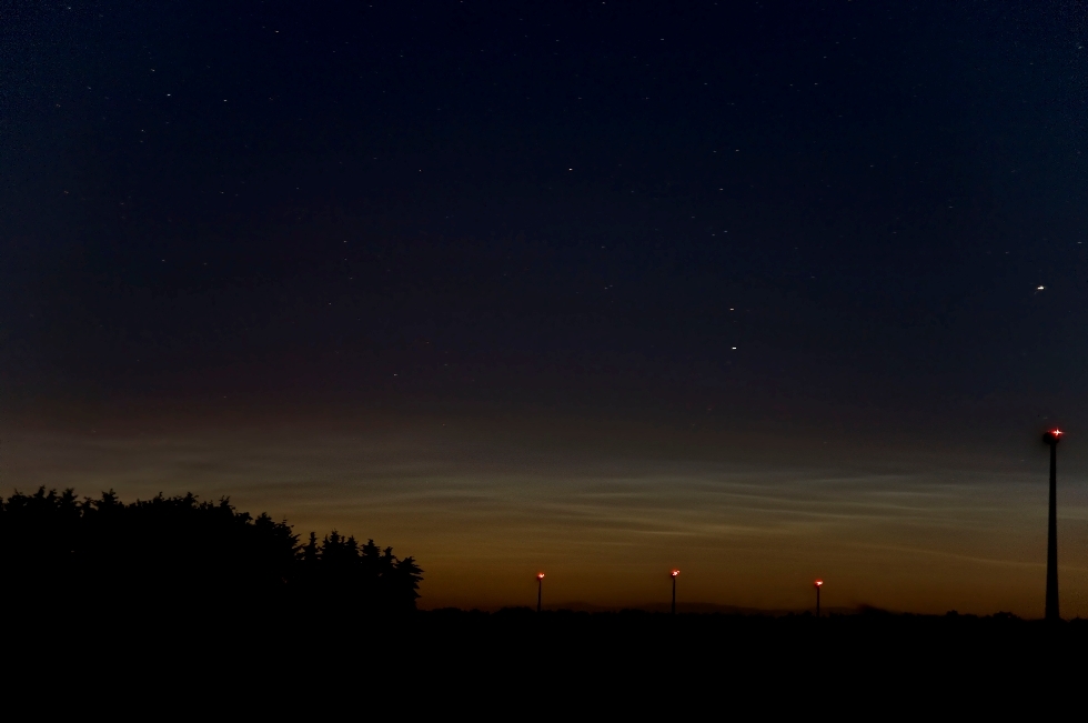 Leuchtende Nachtwolken