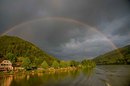 Regenbogen über die Donau