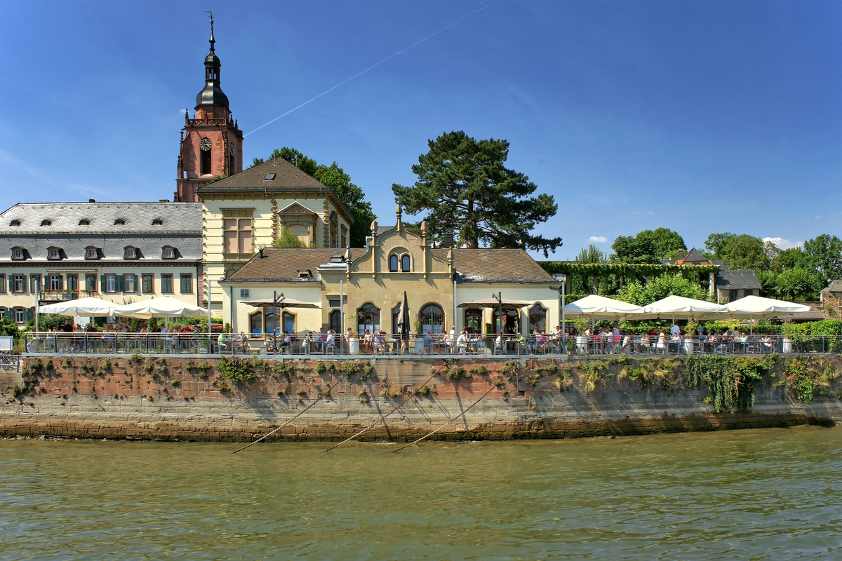 Eltville - Gastronomie am Rheinufer - Anleger 511
