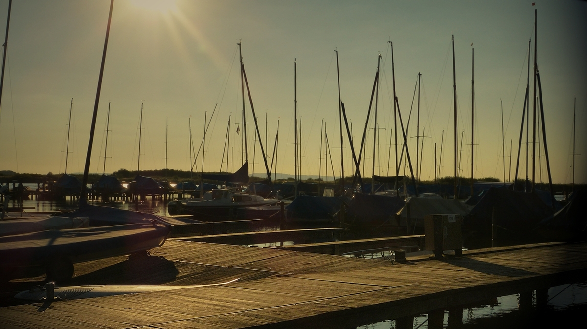Ruhe im Segelclub am Ostenmeer